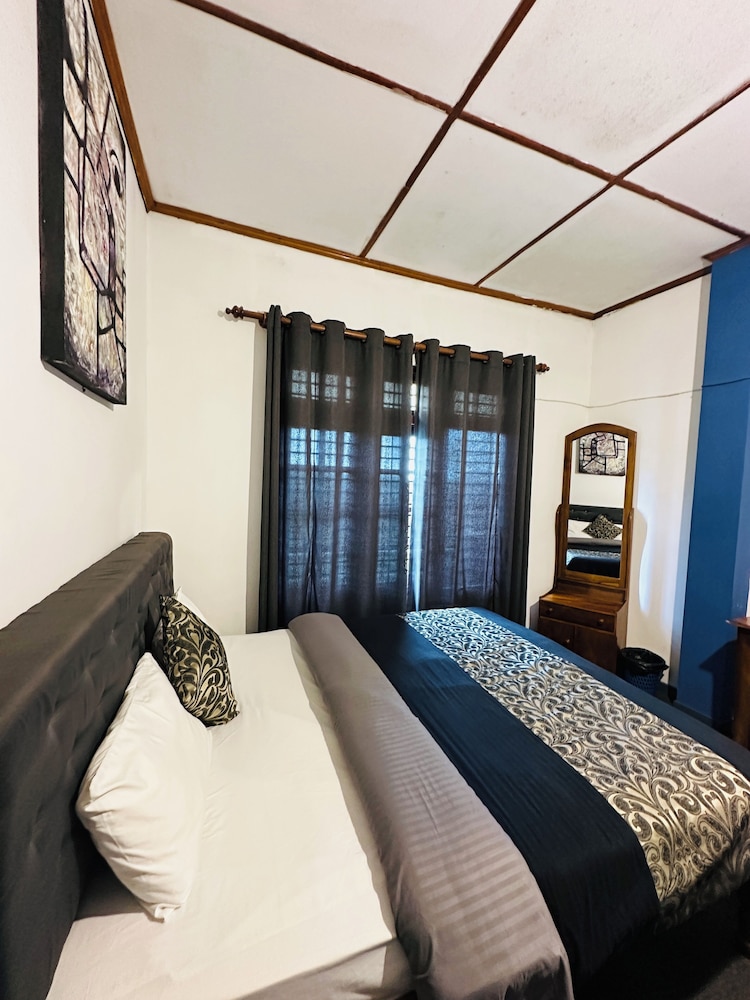 2 BEDROOMS, FAMILY
