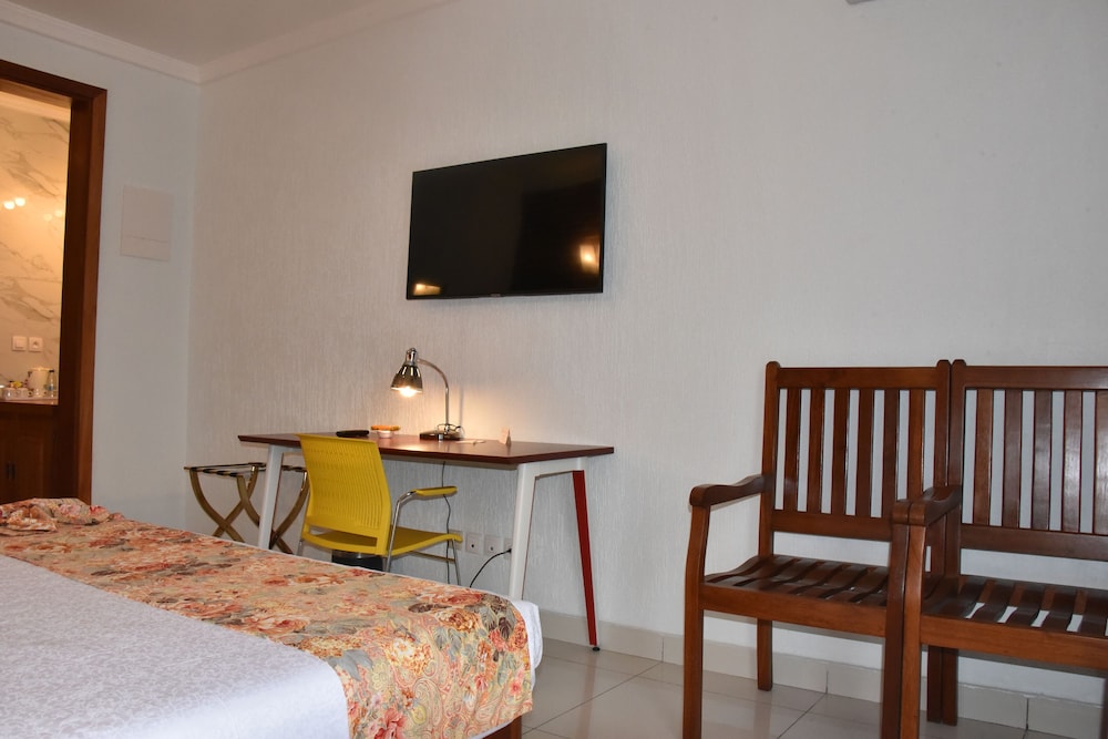 Adamaoua Grand Hotel 14/81