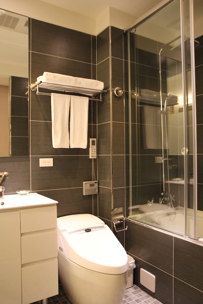 CAPITAL HOTEL SONGSHAN 33/35