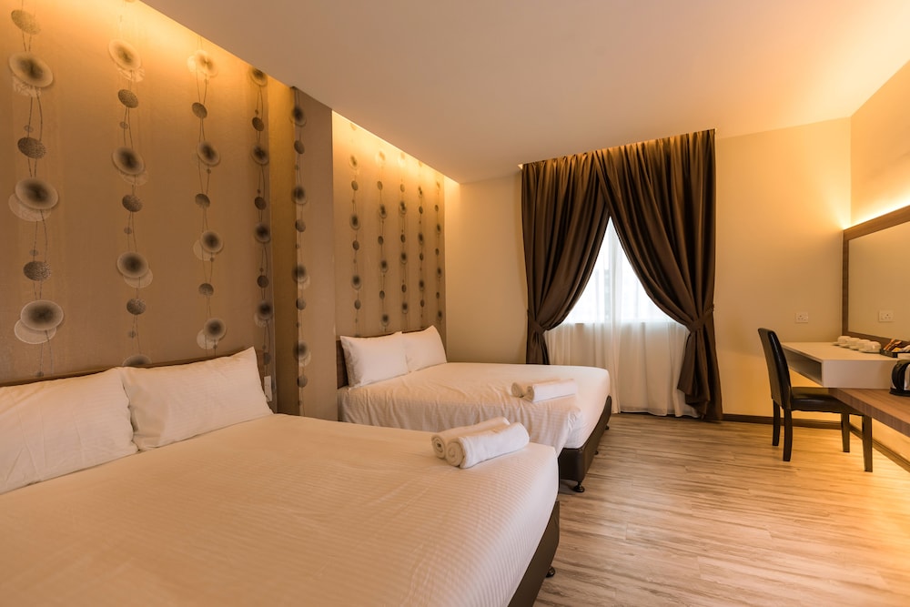 D Elegance Hotel 16/43