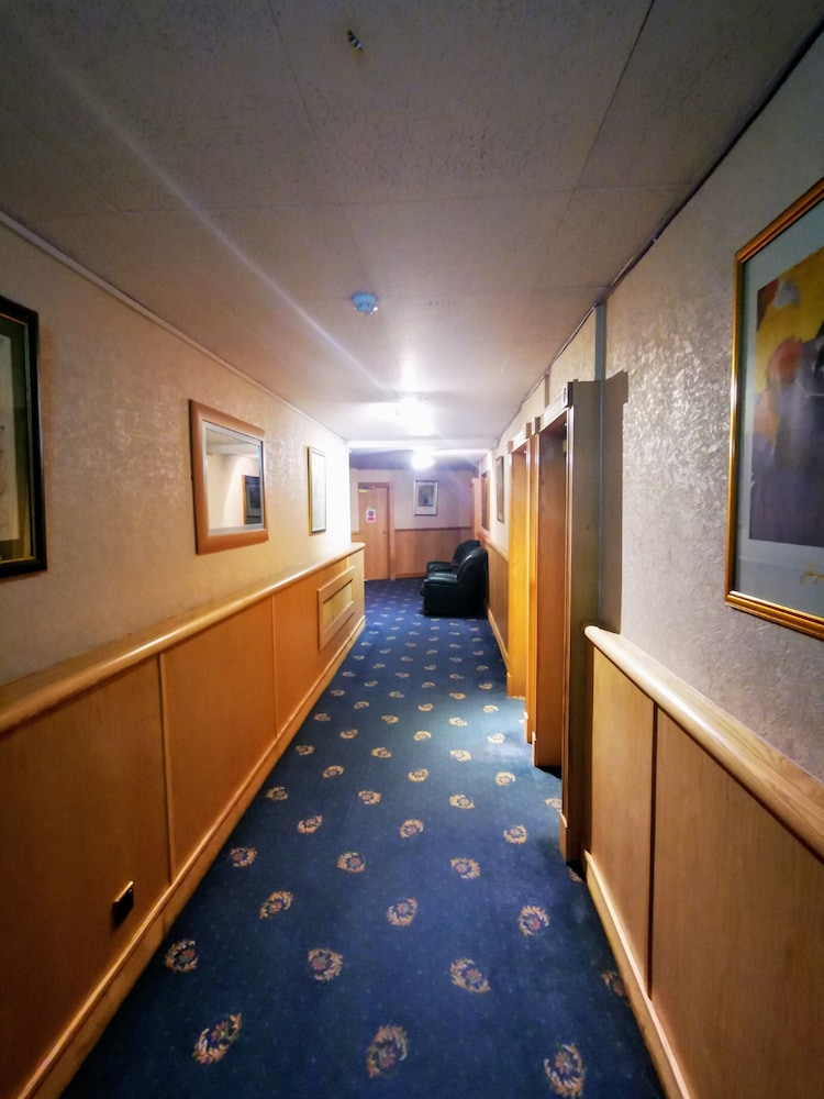 Castle Hotel 5/31