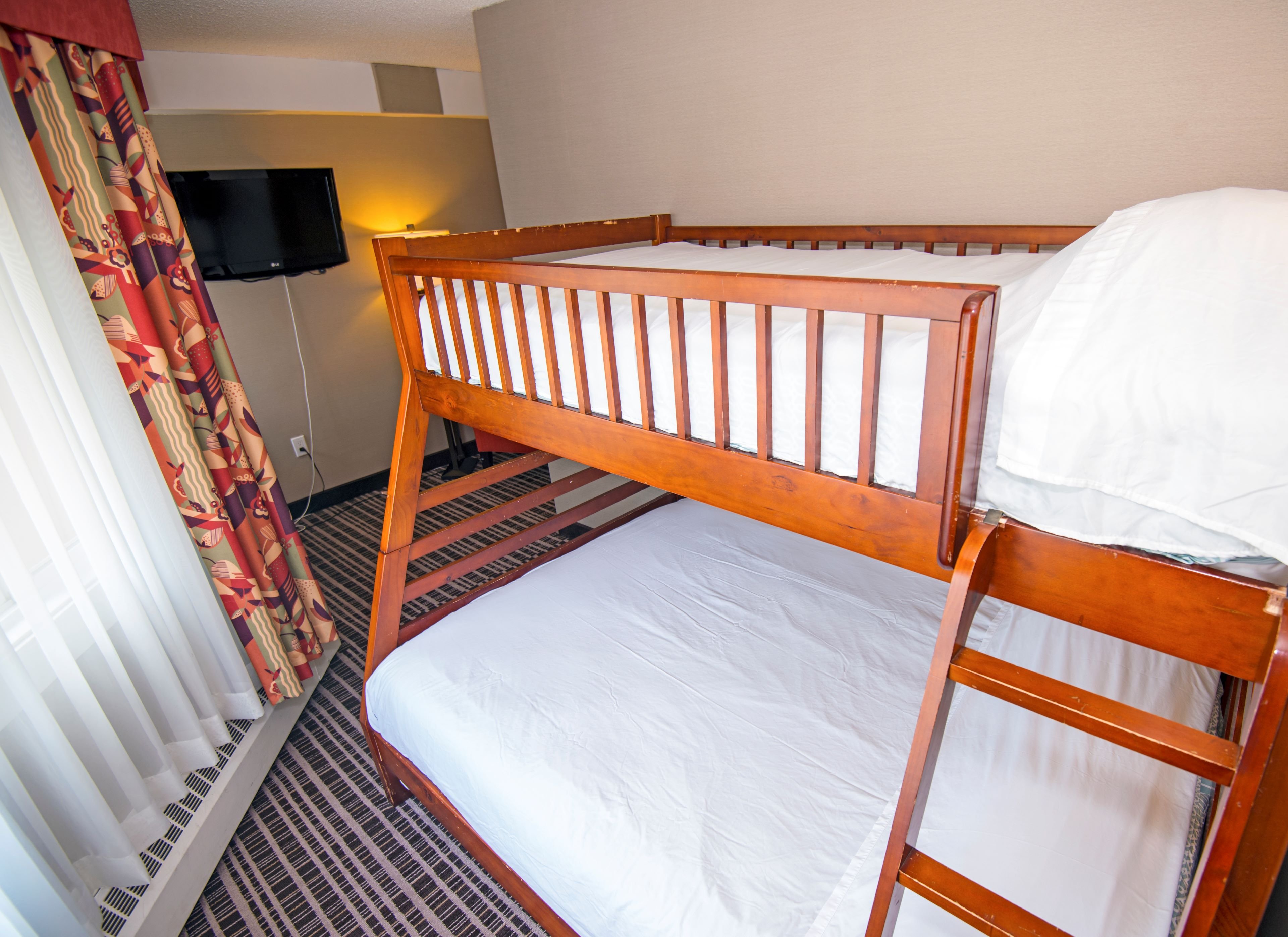 HOLIDAY INN EXPRESS RED DEER 23/68