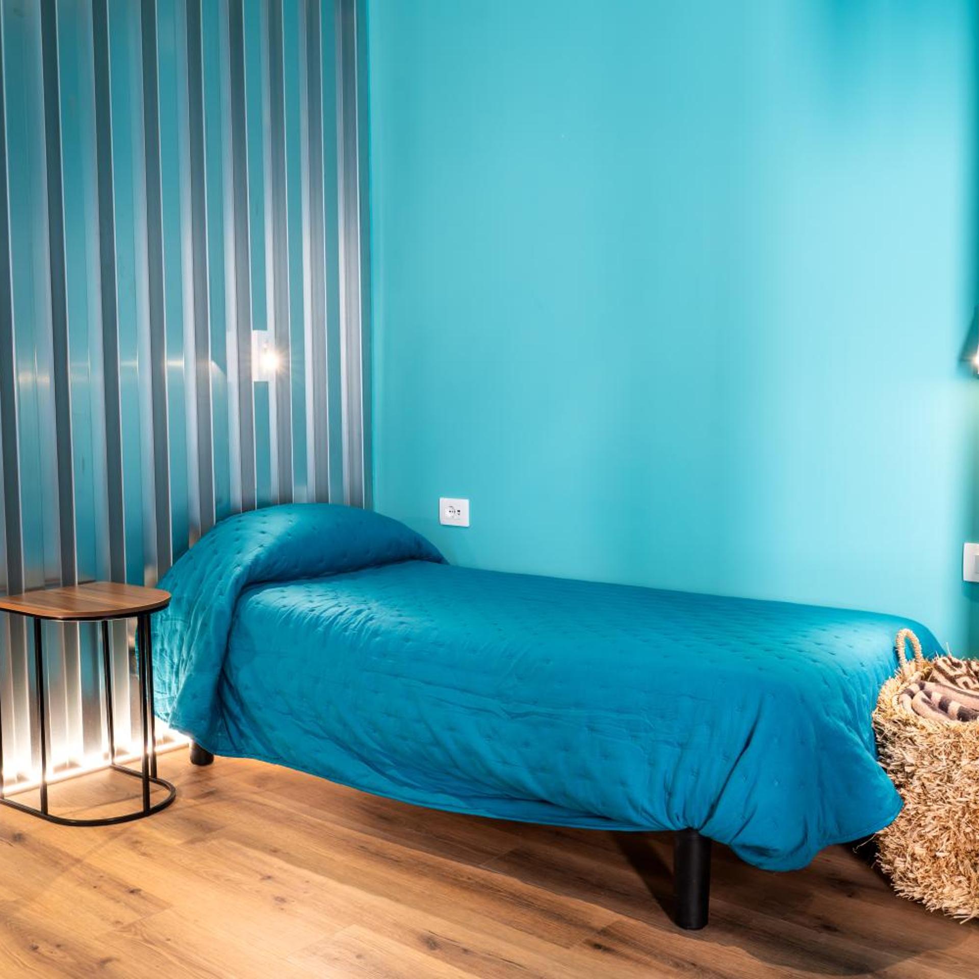 جناح جونيور، HOTEL PORTOFINO 2/6