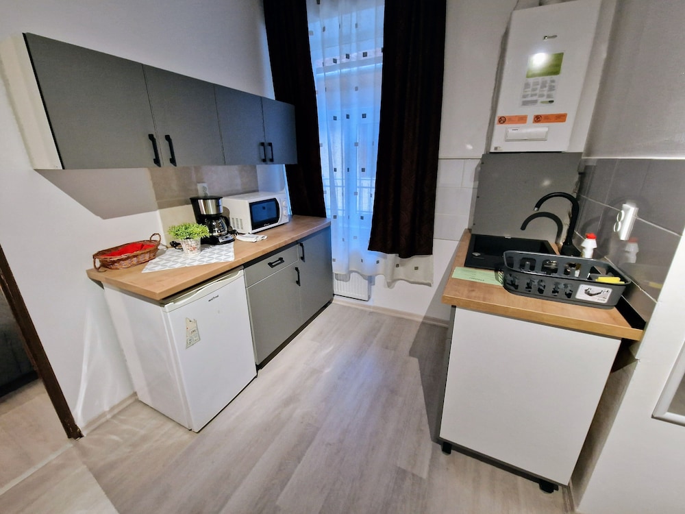 Main Square Apartments More 6/50