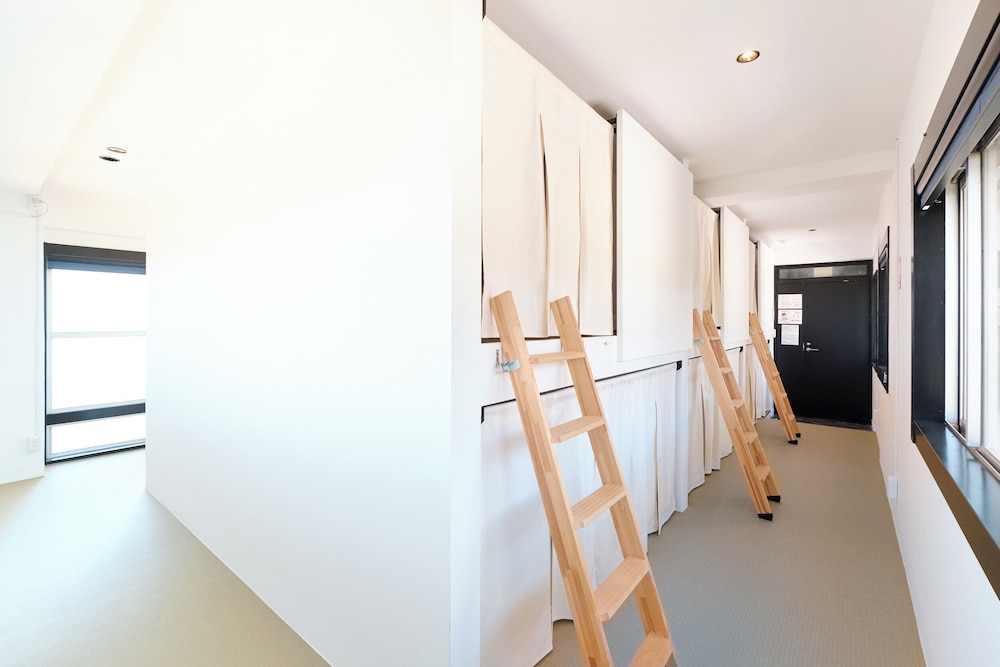 Mixed Dorm, 12 Beds