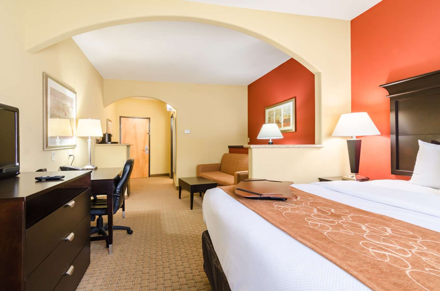 Suite, King Bed