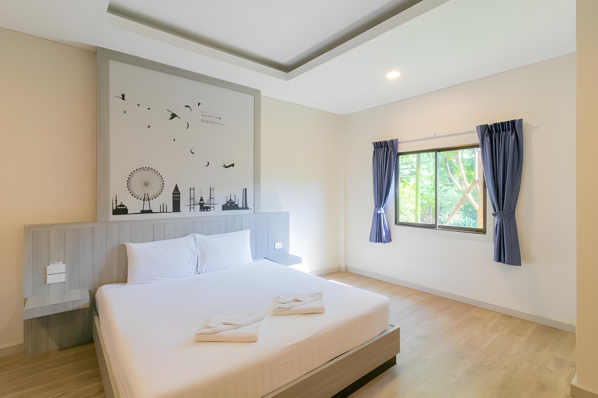 Standard, Double or Twin Bed