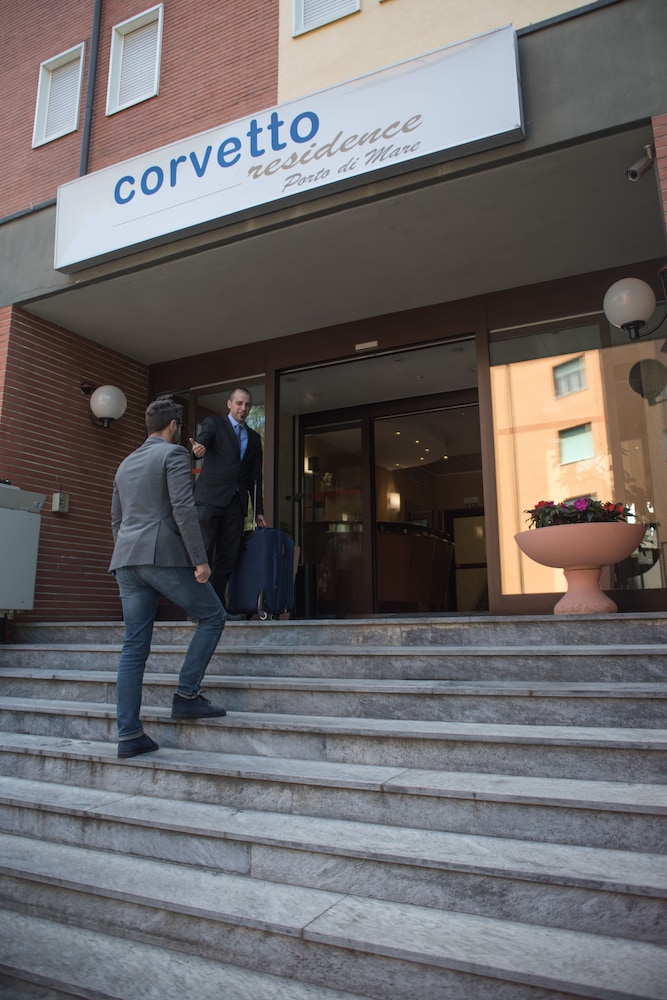 CORVETTO RESIDENCE PORTO DI MARE HOTEL 10/38