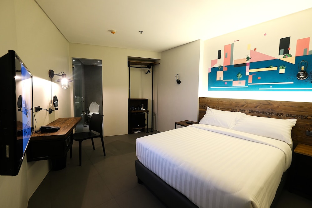 U Hotels Makati 42/56