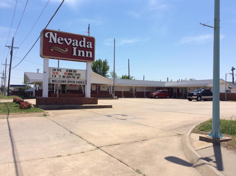 Nevada Inn 14/27