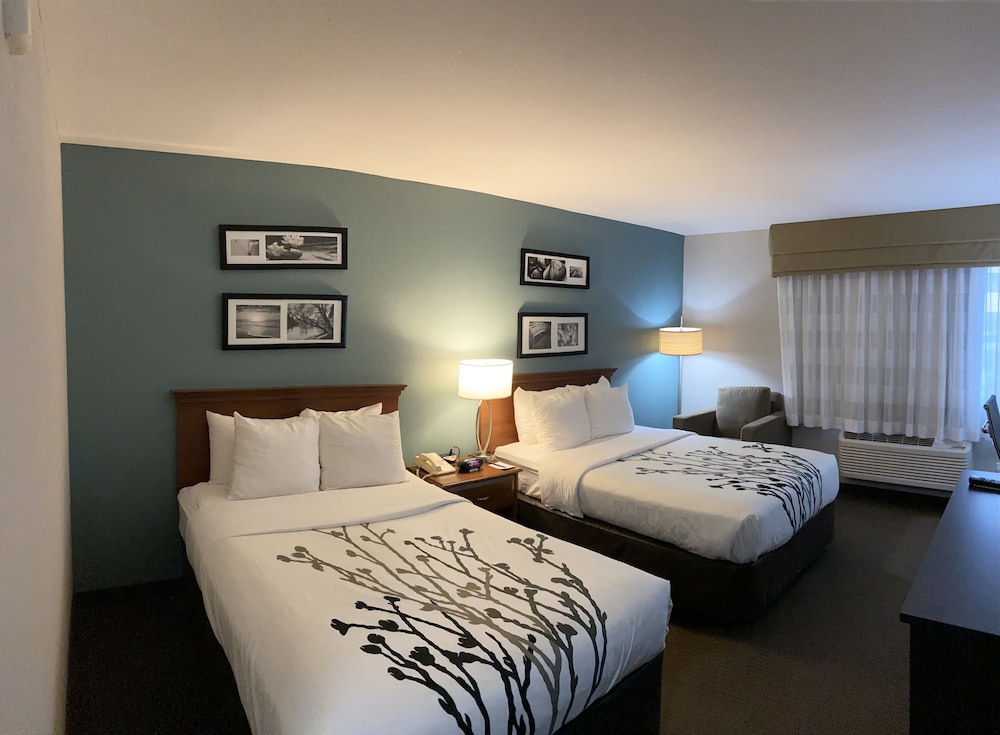 Sleep Inn & Suites Hays I-70 10/59