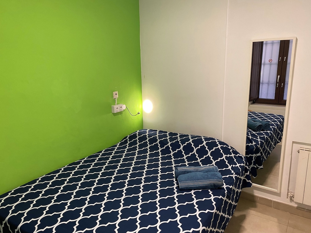 Oh My Hostel 15/50