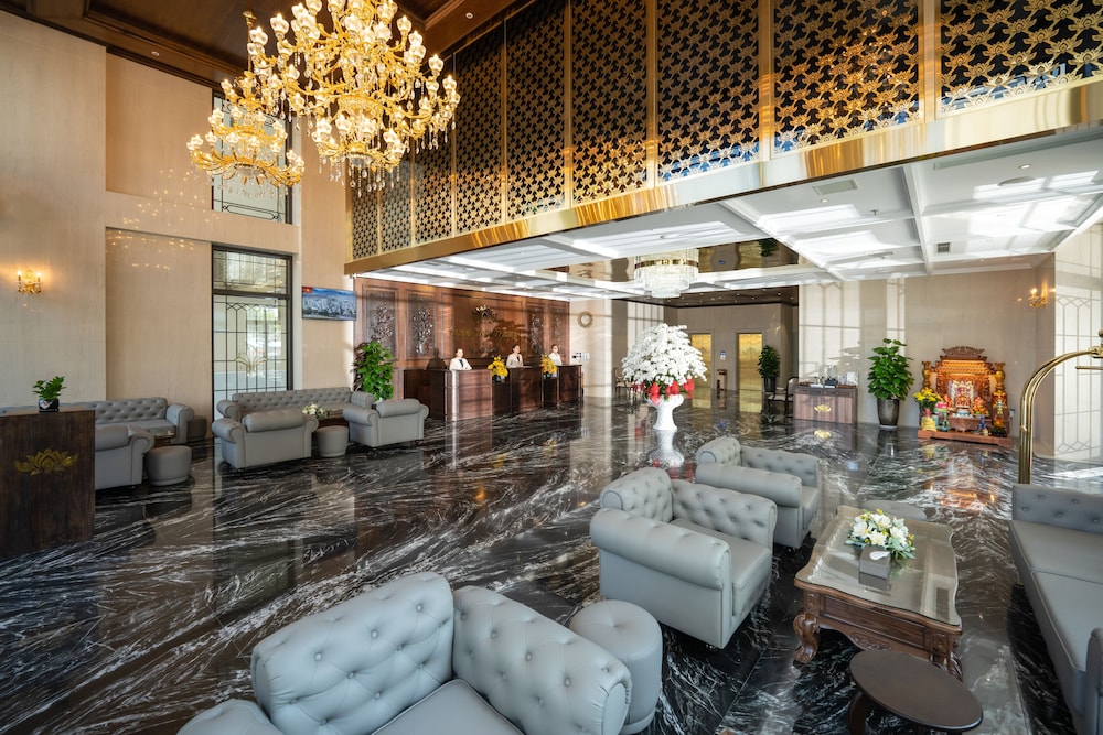 Golden Lotus Luxury Hotel Da Nang 31/50