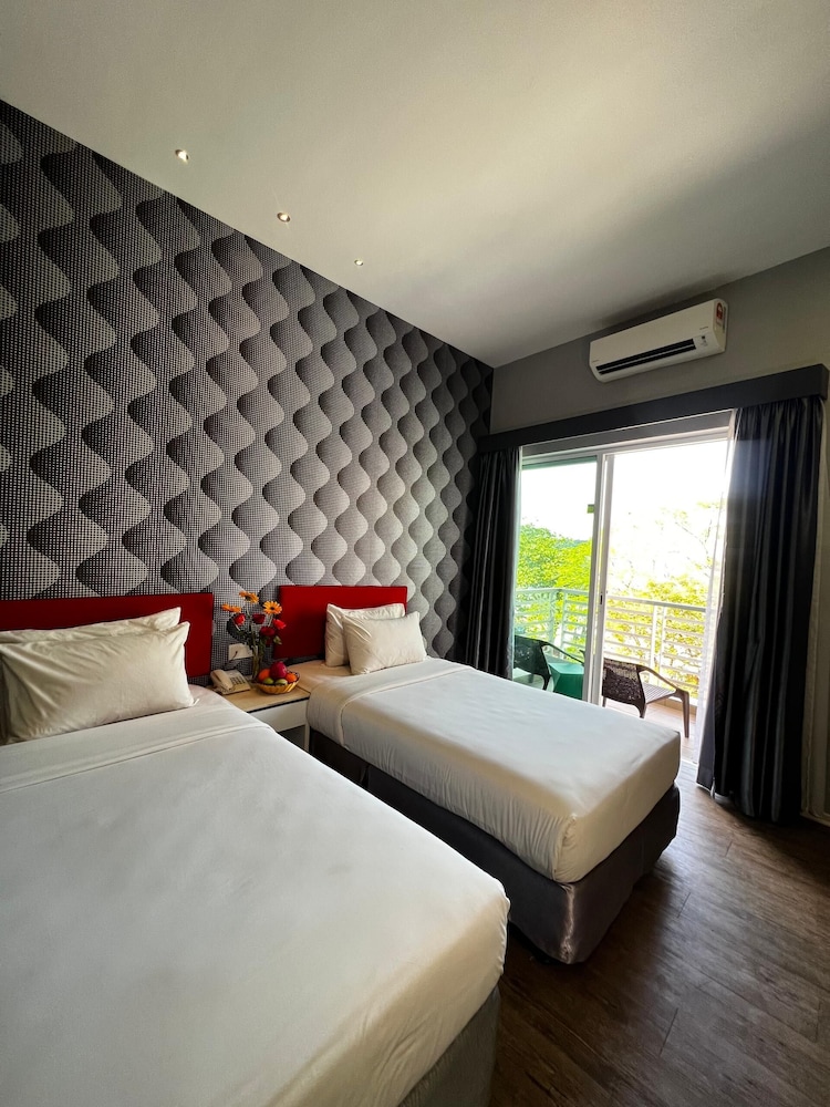 STANDARD, TWIN BEDS, BEACH VIEW