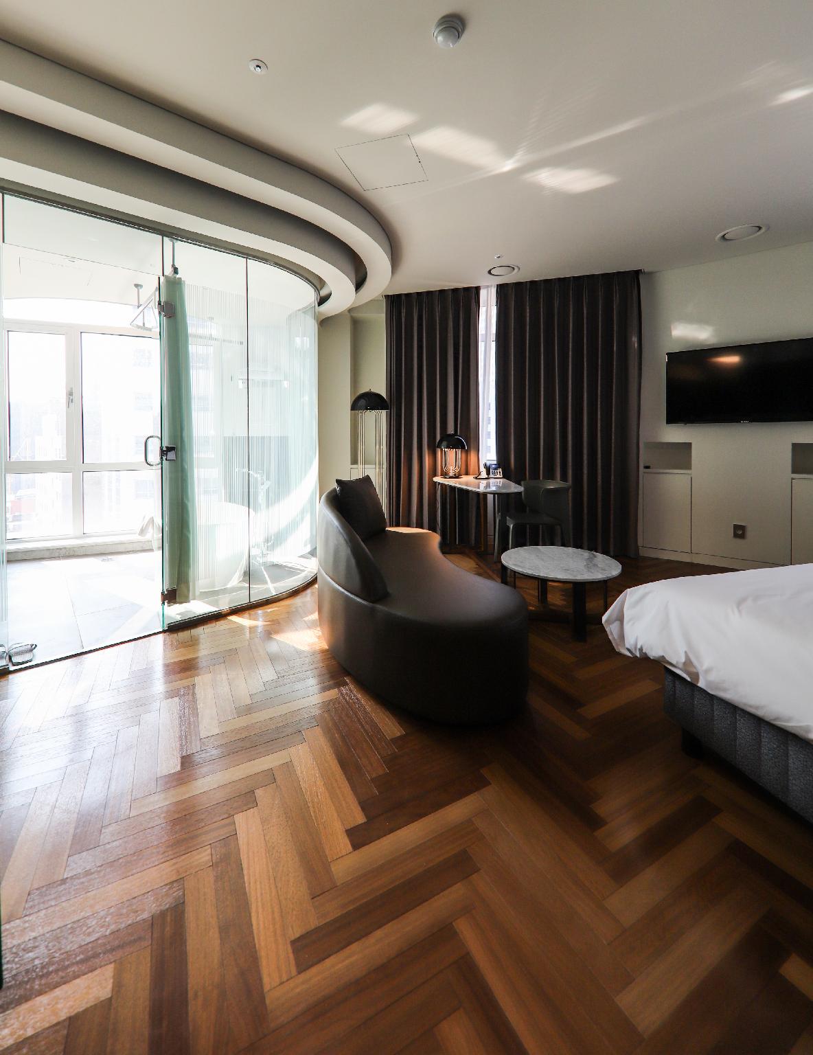 Premier, Family, 2 Queen Beds, No Parking