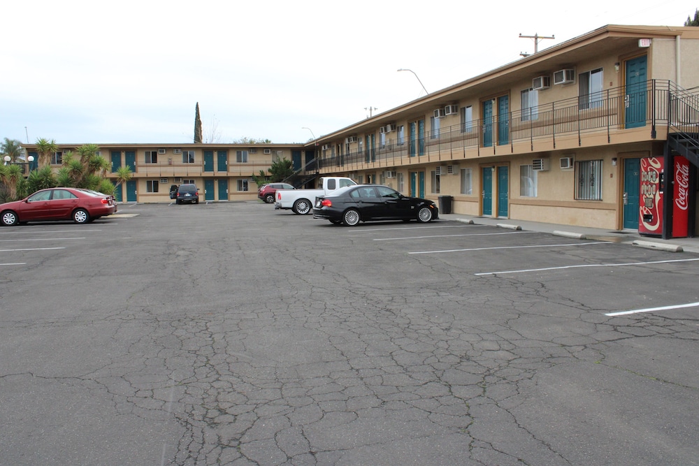 Motel6 Selma, CA 36/57