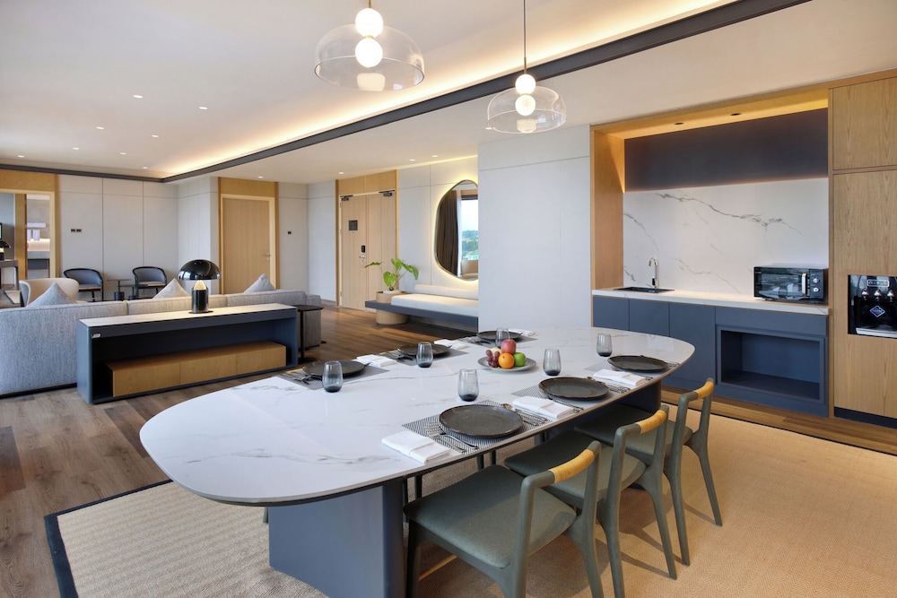 Mercure Berau 38/59