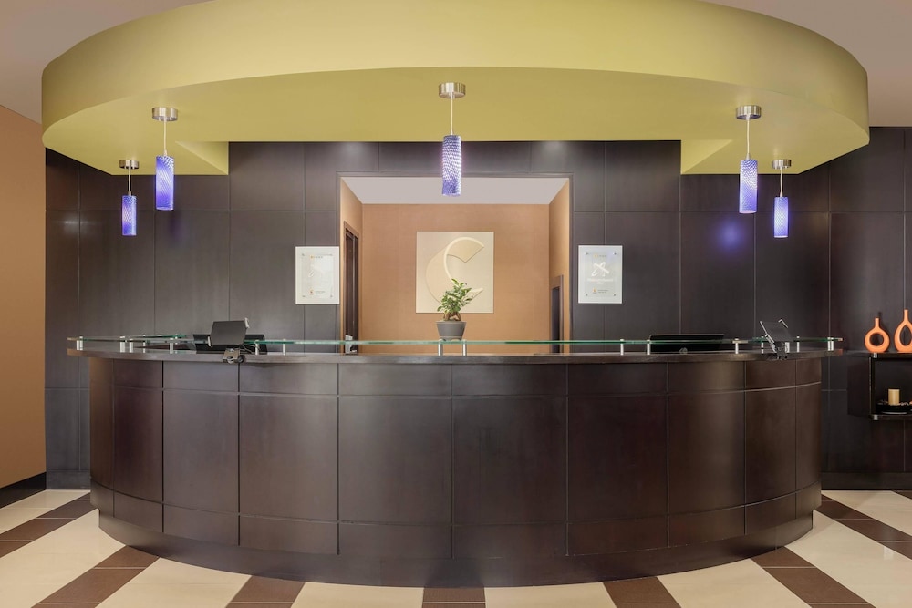 Comfort Suites Lake City 6/50