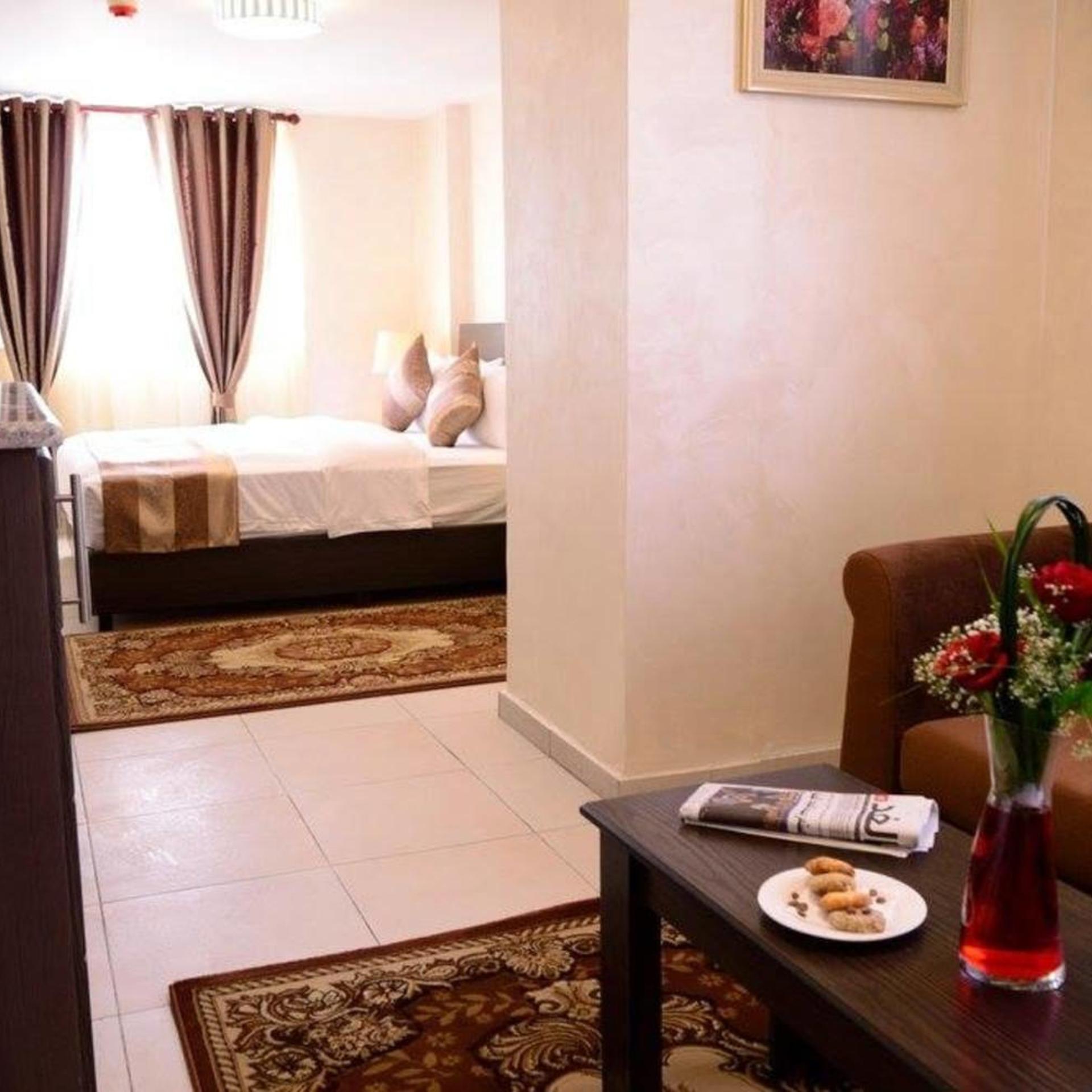 Olive Hotel 57/58