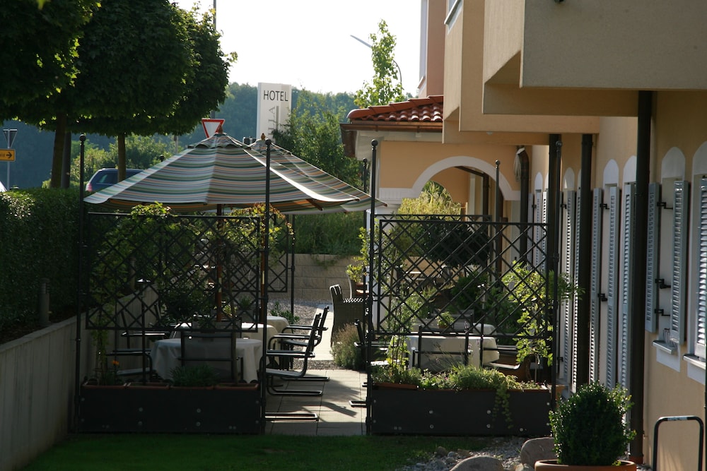 Hotel Ampervilla photo4