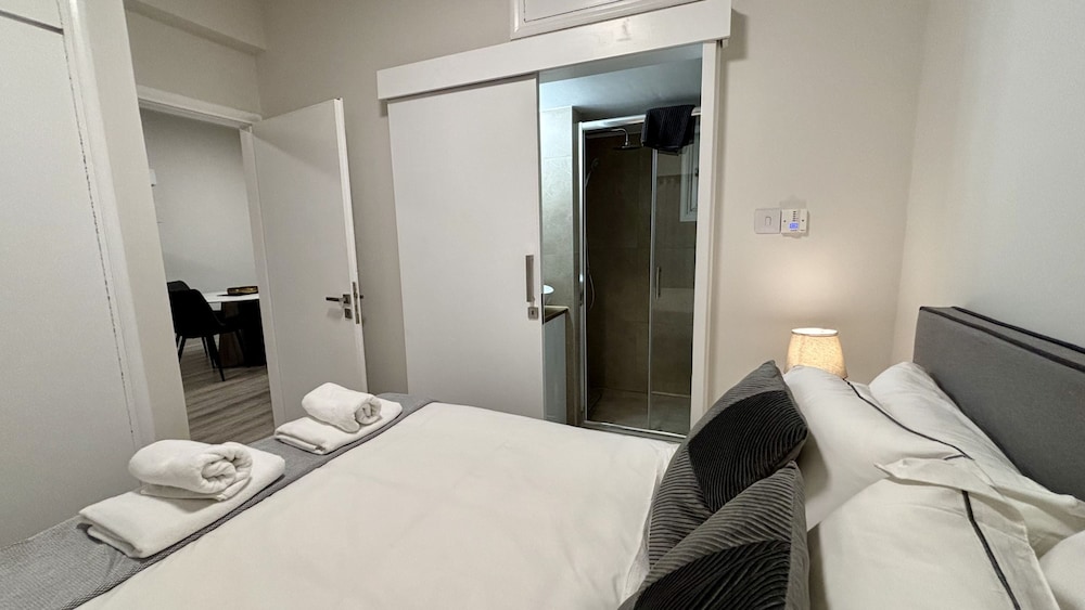 Seabreeze Limassol City Center Flat 12/50