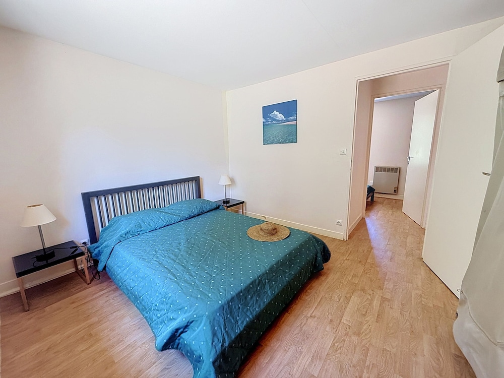2 Bedrooms, Villa, Twin Beds, 2 Sofa