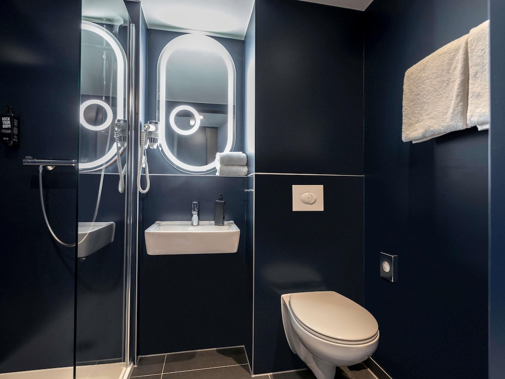 ibis Duesseldorf Airport Hotel 48/48