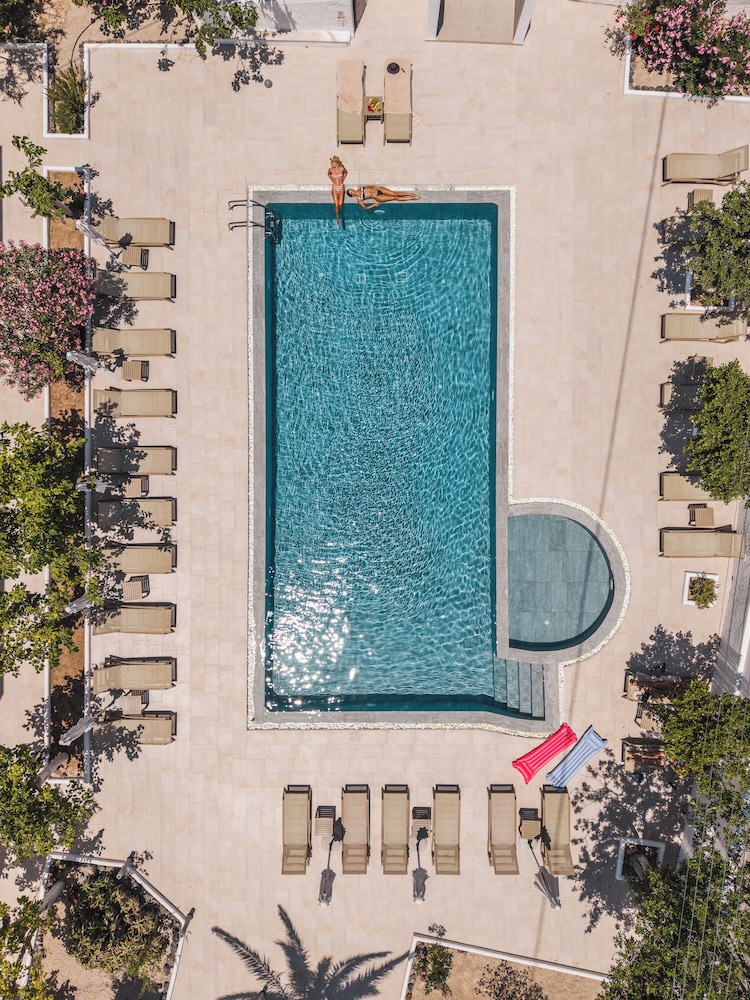 Areti Hotel 28/49