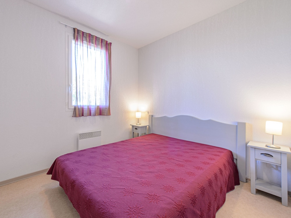 2 ROOMS