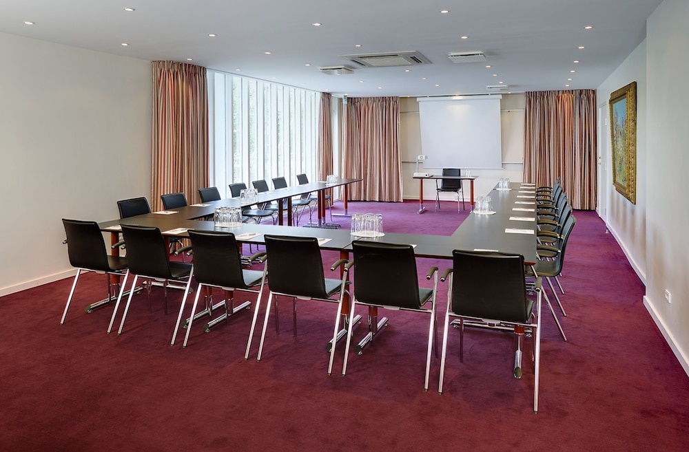 GENTOFTE HOTEL 56/59