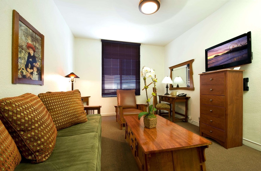 Hotel Carmel Santa Monica Hotel 43/52
