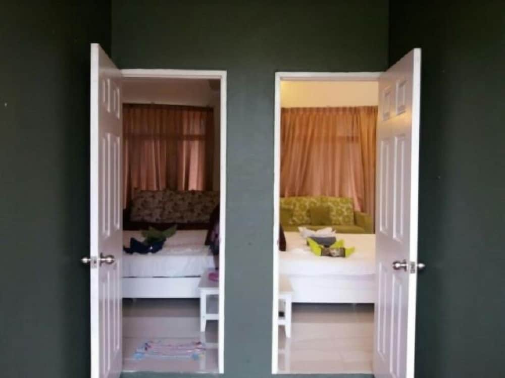 Wongsuwan Pool Villa 50/50