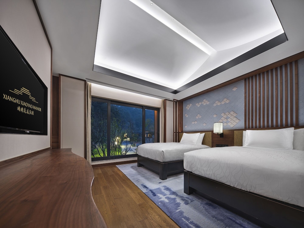 Xianghu Xiaoyao Manor 12/50