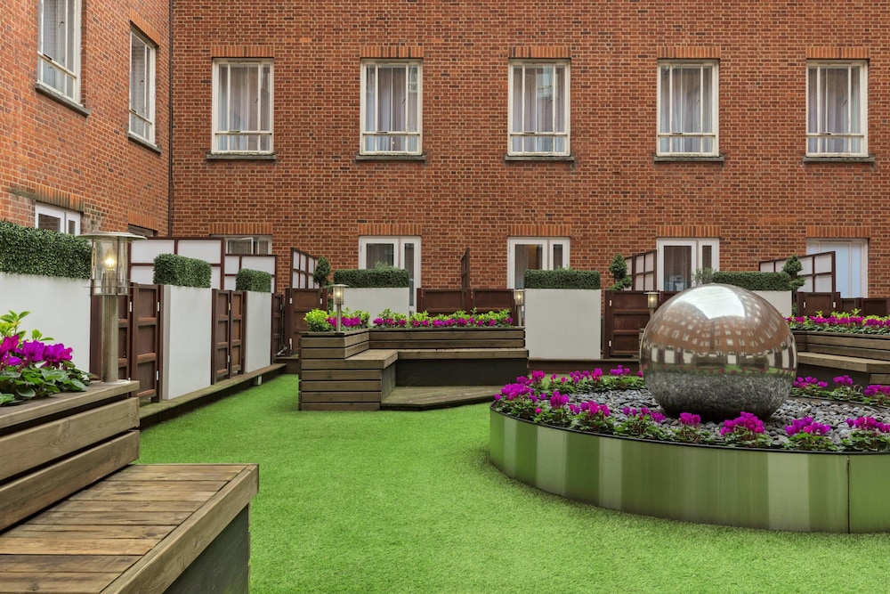 Marriott London Hotel Grosvenor Square in LONDON