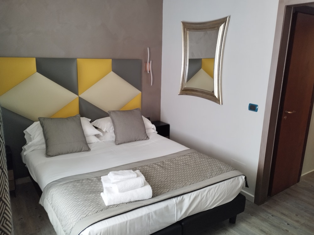 Hotel Ercoli 10/32