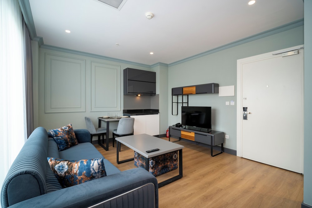 Rusel Park Residence 32/50
