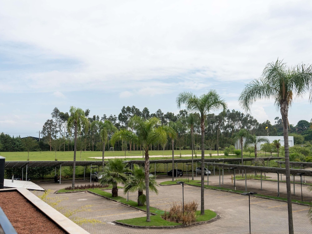 Ibis Styles Taubate 70/72