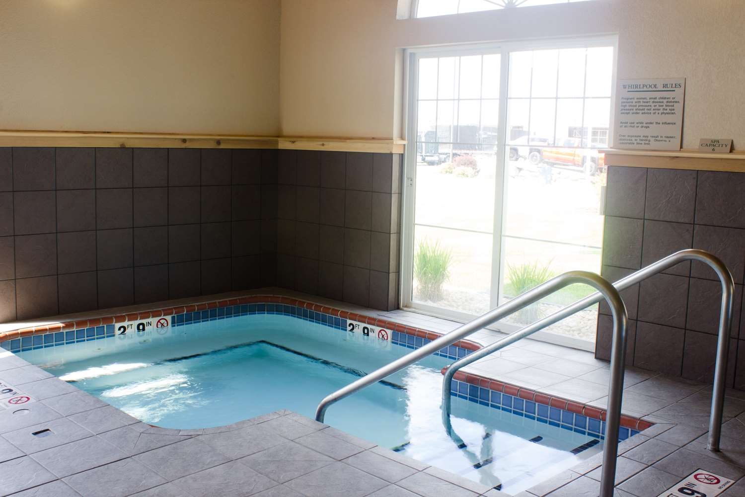 Best Western Plus Menomonie Inn & Suites 20/39