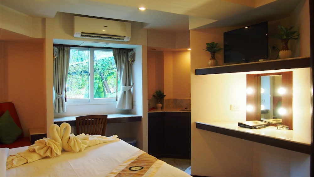 Paradise Inn 21/49