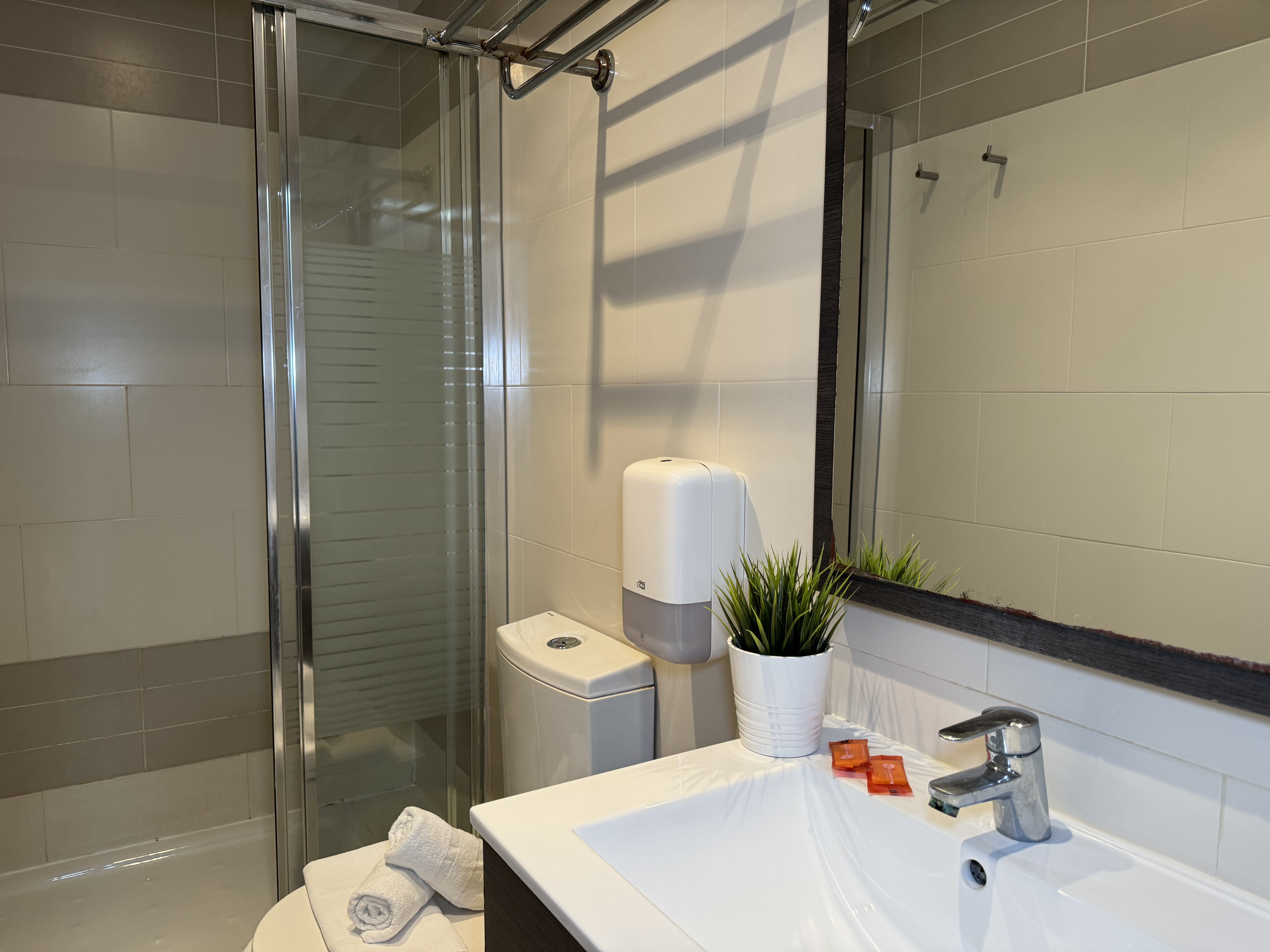Apartment, Private Entrance