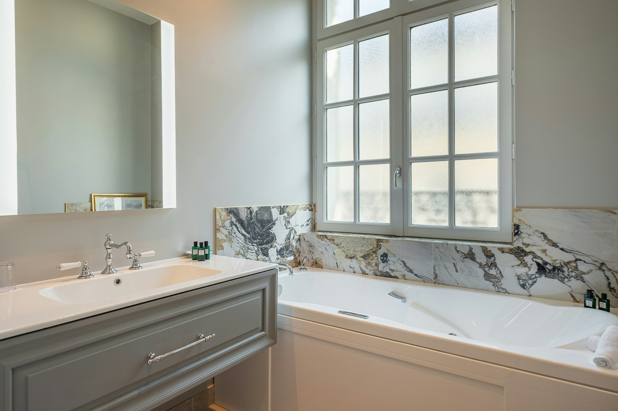 Hotel Elysia by Inwood Hotels 40/41