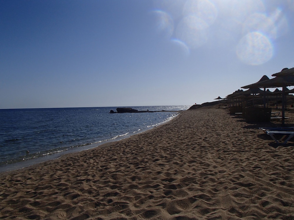 Malikia Resort Abu Dabbab 45/50