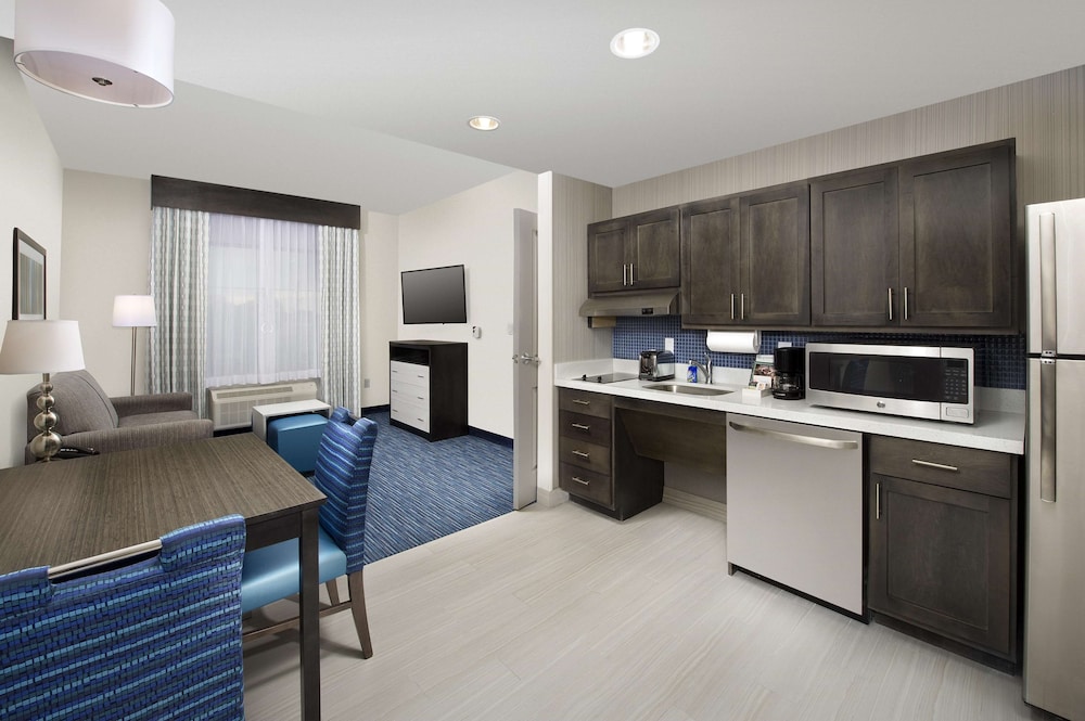 HOMEWOOD SUITES BY HILTON METAIRIE NEW ORLEANS 9/50