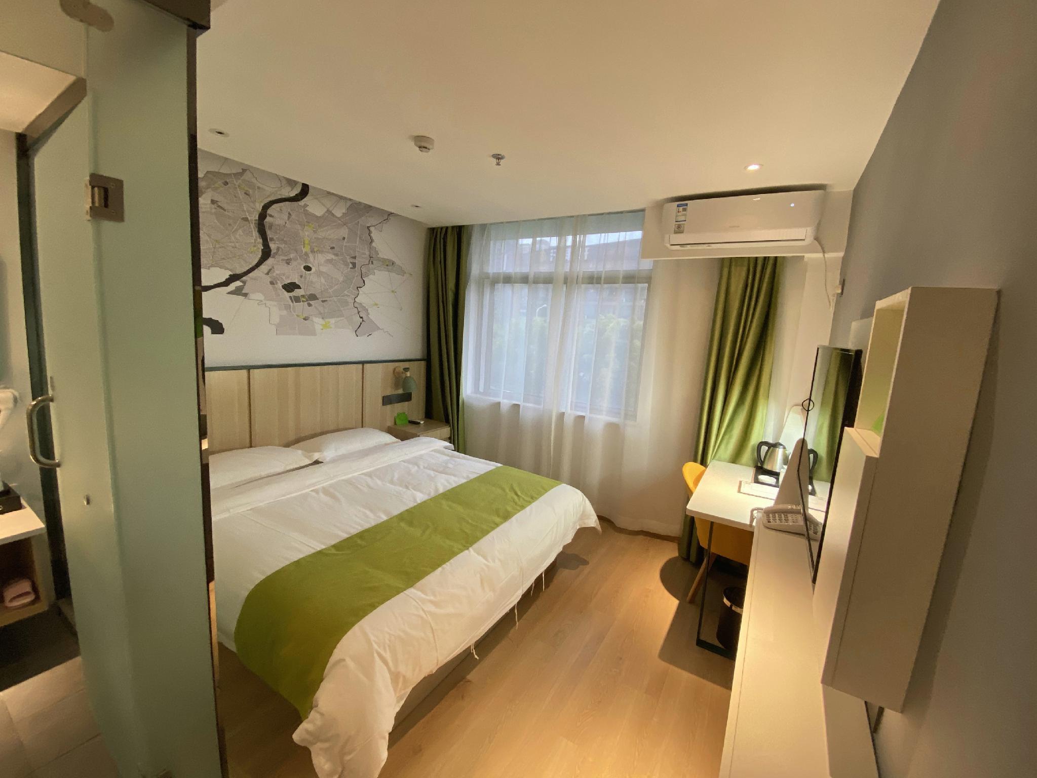 Vatica Hotel Anqing Wuyue Square Boai Hospital 7/20
