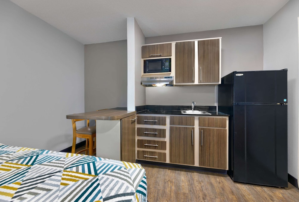 Studio6 North Richland Hills, TX - Fort Worth 23/38