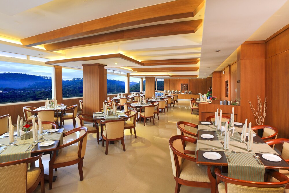 Clouds Valley Leisure Hotel 11/15