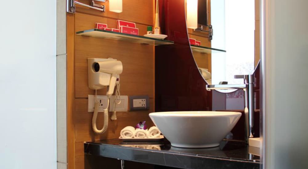 Ramada by Wyndham Navi Mumbai 42/51