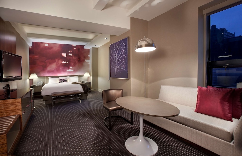 Hyatt Grand Central New York 62/88