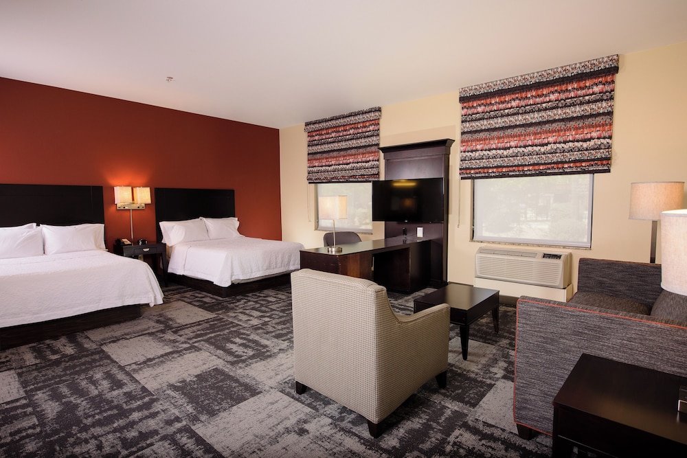 SUITE, 2 QUEEN BEDS, ACCESSIBLE