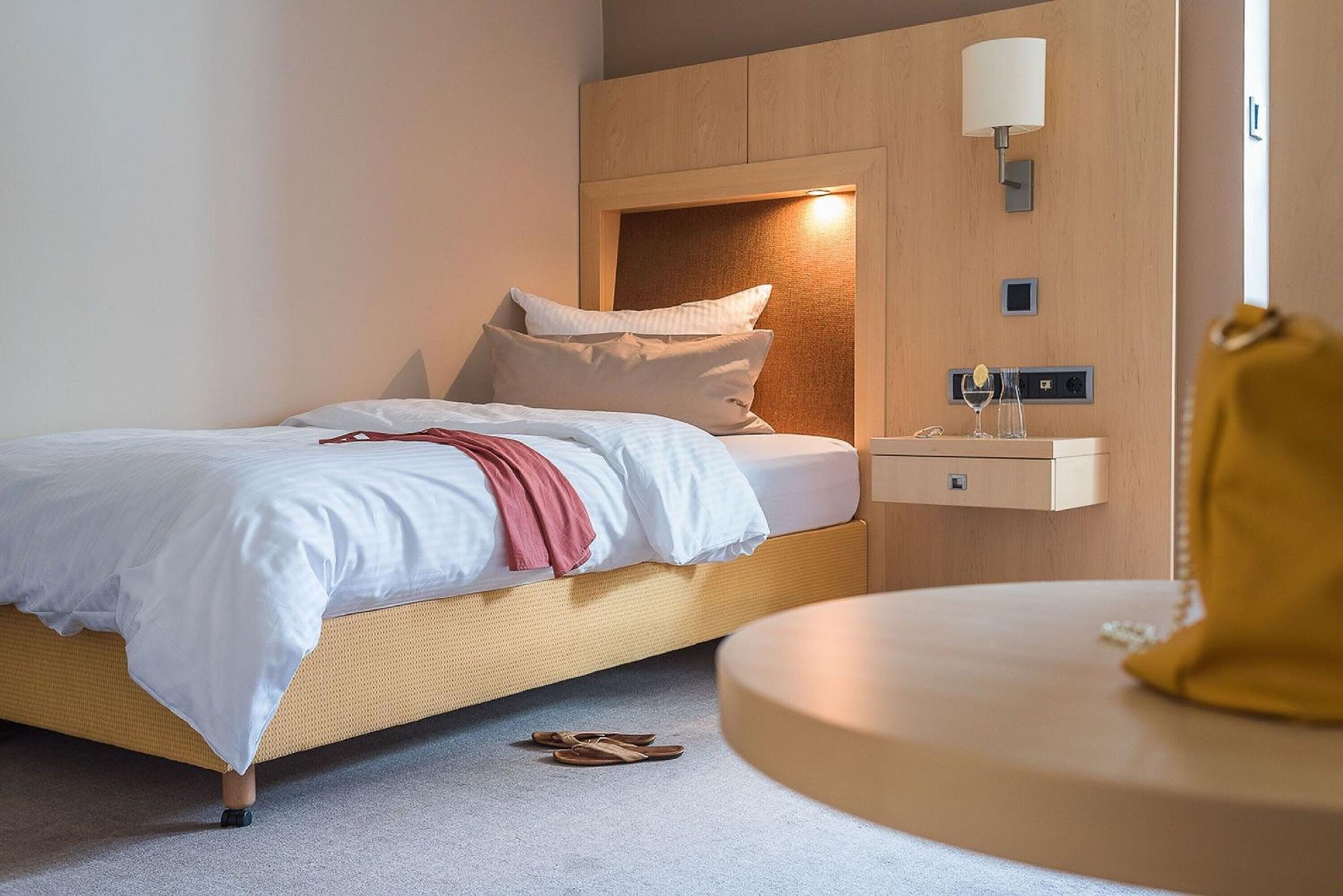 Classic, Single, Single Bed